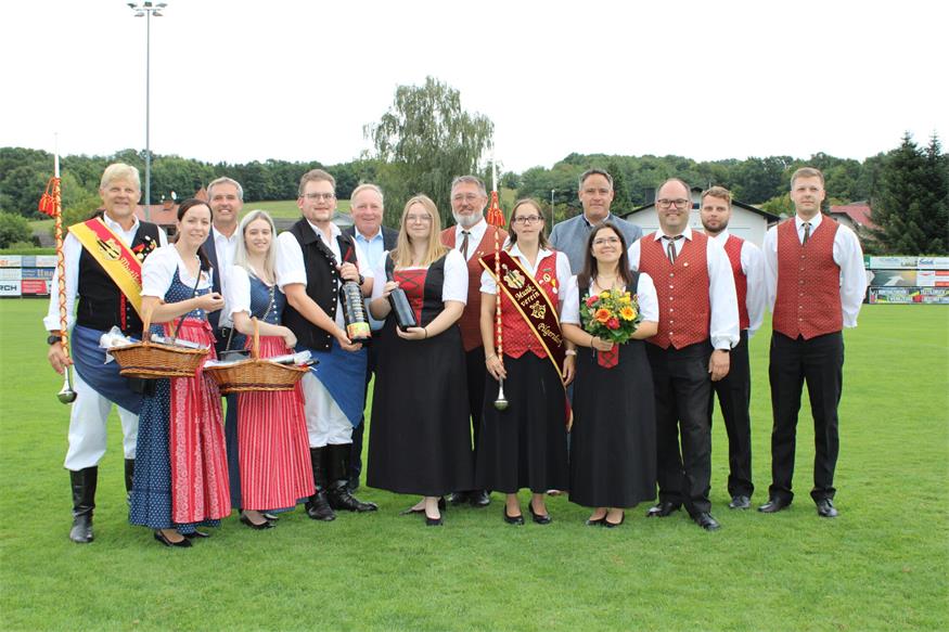 Feuchtes, aber fröhliches Fest zum 40er des Musikvereins Pilgersdorf