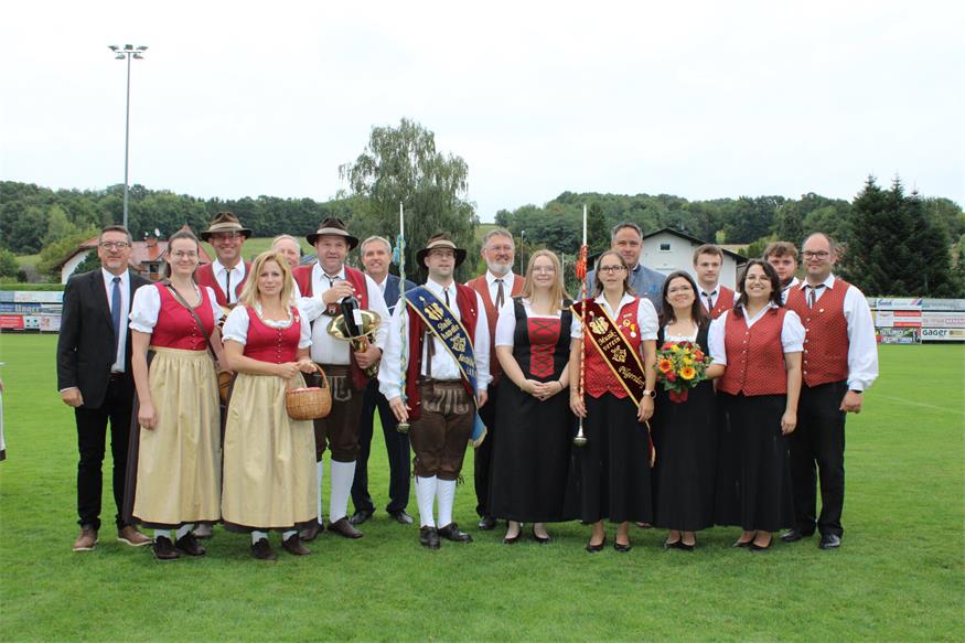 Feuchtes, aber fröhliches Fest zum 40er des Musikvereins Pilgersdorf