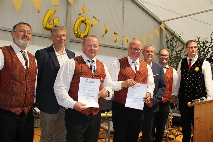 Feuchtes, aber fröhliches Fest zum 40er des Musikvereins Pilgersdorf