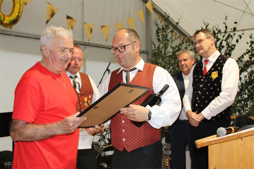 Feuchtes, aber fröhliches Fest zum 40er des Musikvereins Pilgersdorf