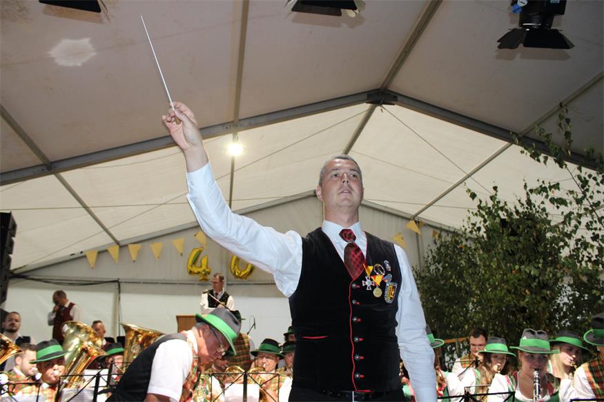 Feuchtes, aber fröhliches Fest zum 40er des Musikvereins Pilgersdorf