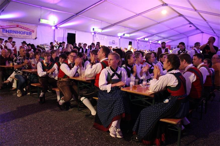 Feuchtes, aber fröhliches Fest zum 40er des Musikvereins Pilgersdorf