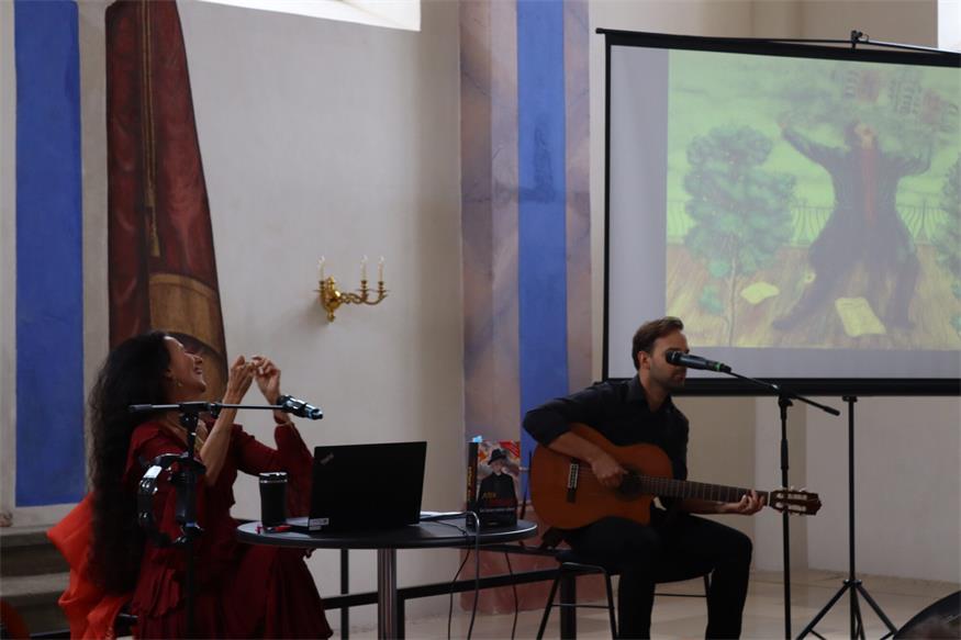 Timna Brauer begeisterte in der ehemaligen Synagoge Kobersdorf
