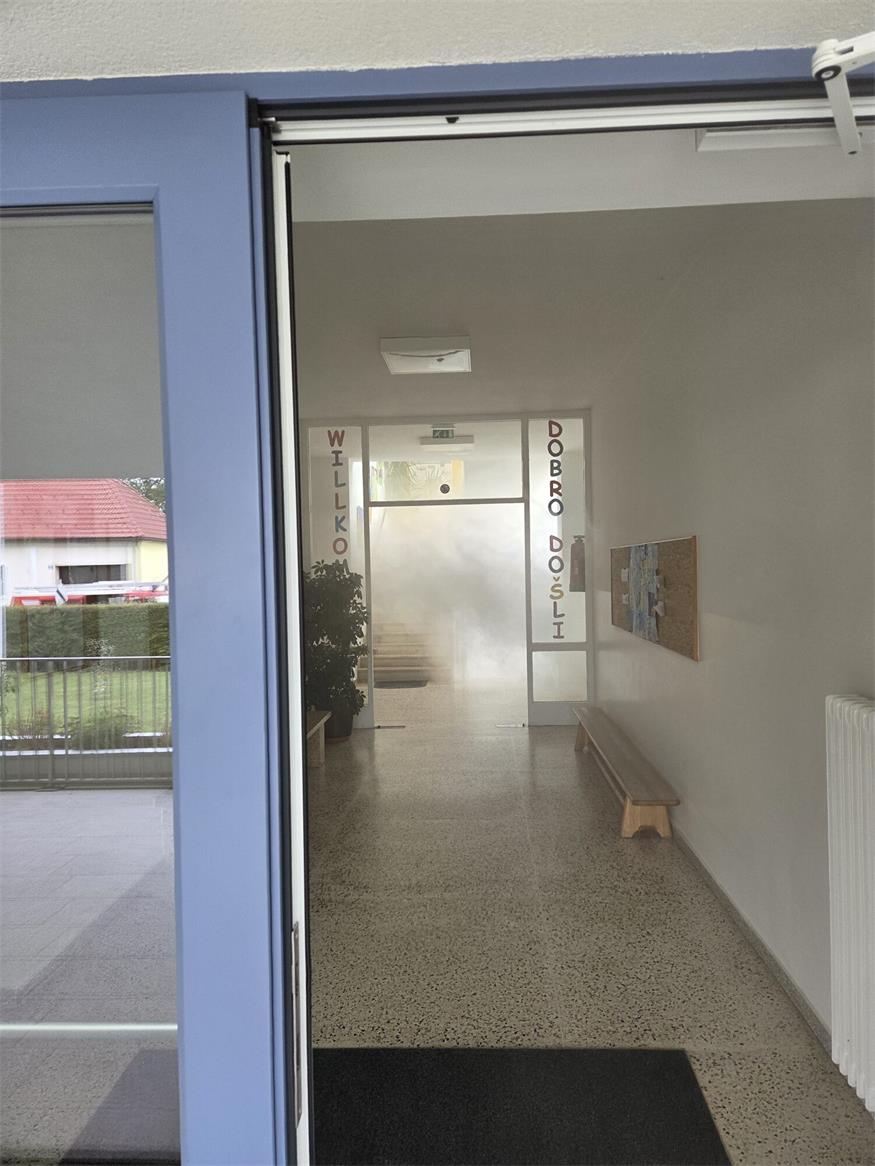 Drei Feuerwehren übten Brandeinsatz im Großwarasdorfer Schulhaus