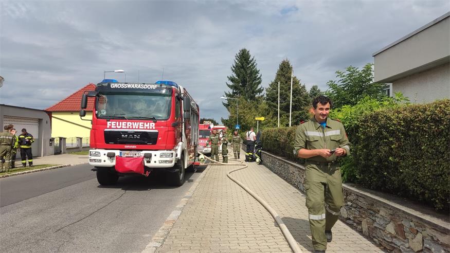 Drei Feuerwehren übten Brandeinsatz im Großwarasdorfer Schulhaus