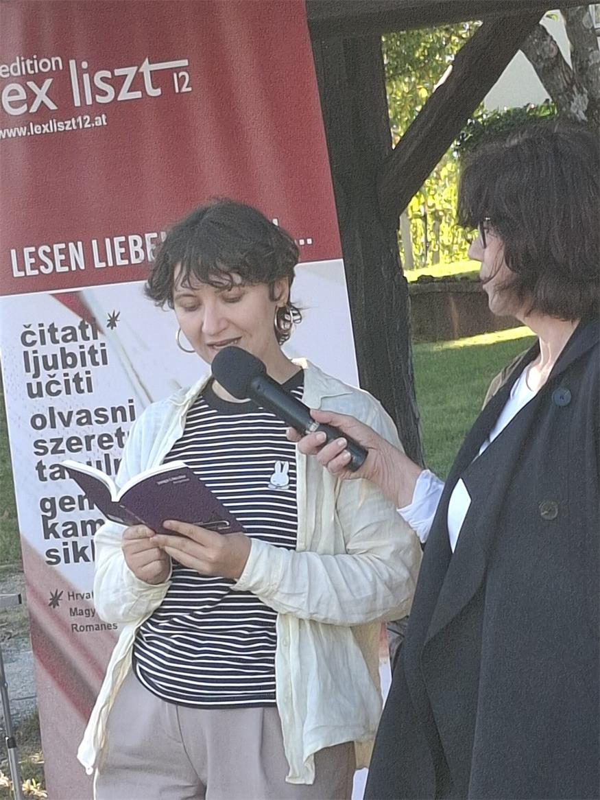 Lesen lieben, wandern und darüber reden: Bücher treffen Menschen