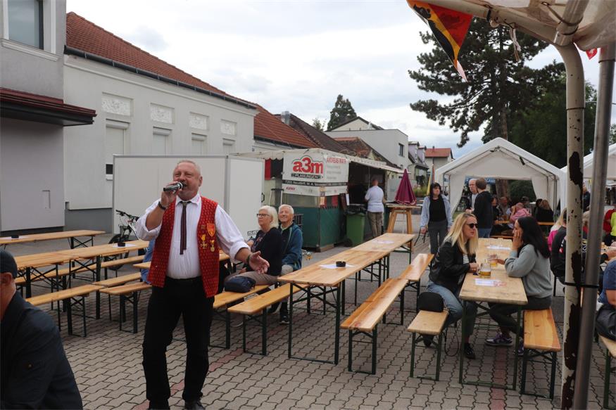 Neudörfler Dorffest: Hauptstraße verwandelte sich erneut in Festmeile
