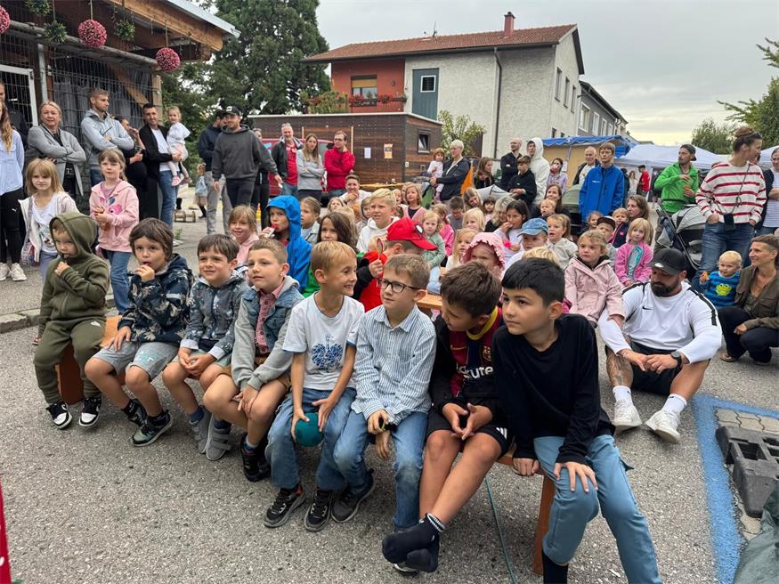 Neudörfler Dorffest: Hauptstraße verwandelte sich erneut in Festmeile