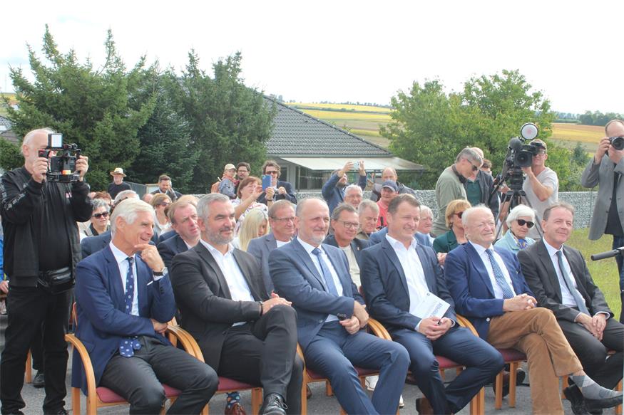 25 Jahre zweisprachige Ortstafeln: Jubiläum der kulturellen Vielfalt