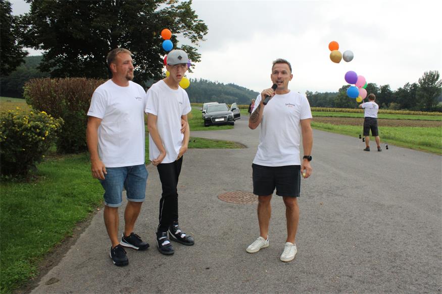 Benefizwanderung in Piringsdorf: Schritt für Schritt zum DaHuam4Kids