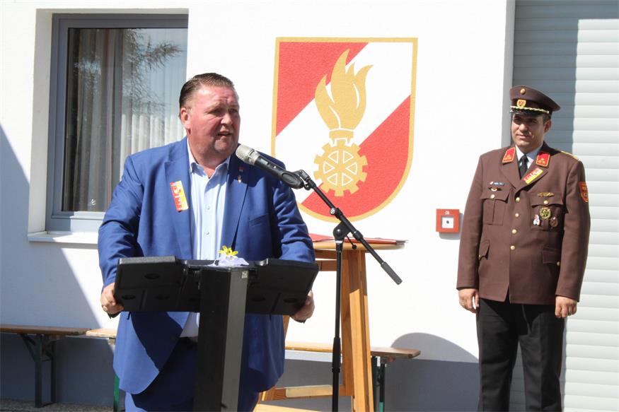 Dienstantritt für neues Fahrzeug der Feuerwehr Großmutschen