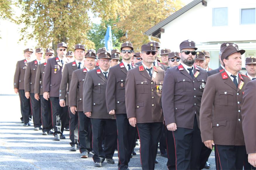 Dienstantritt für neues Fahrzeug der Feuerwehr Großmutschen