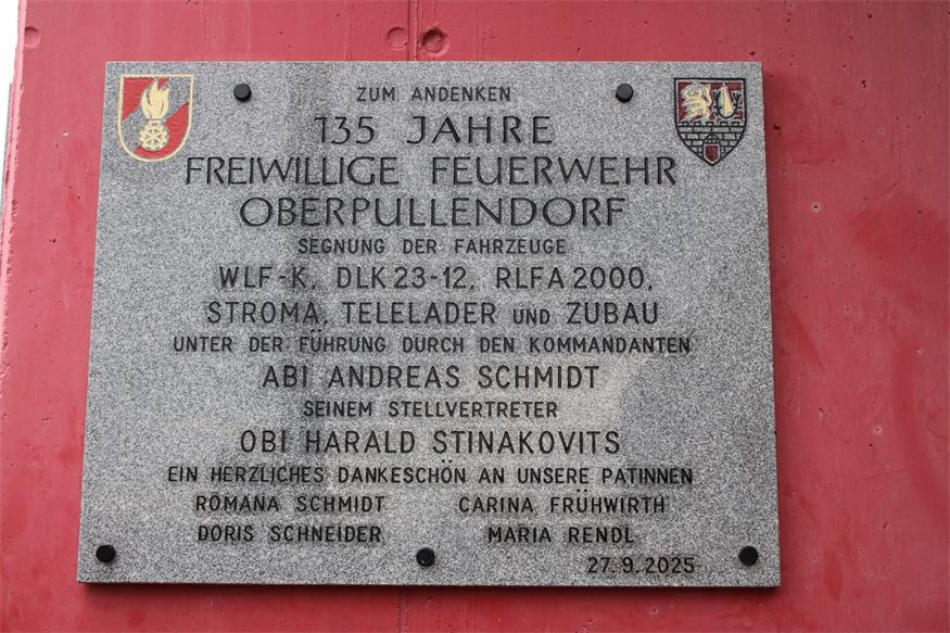 FF Oberpullendorf: Neubau und drei tonnenschwere „Kameraden“ gesegnet