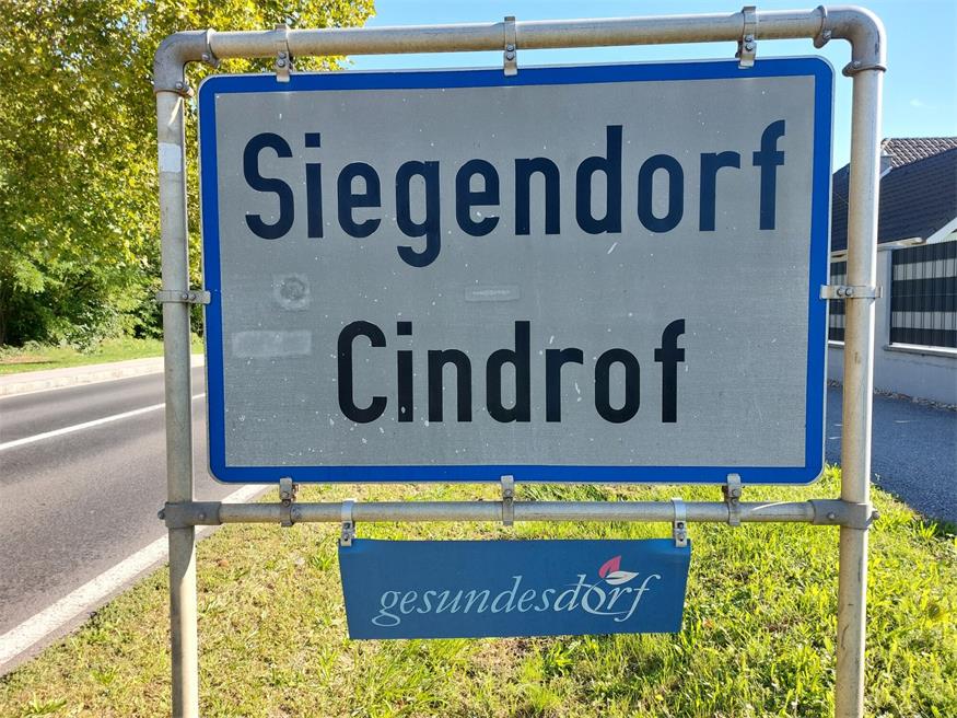 Zweisprachige Ortstafeln als starkes Symbol