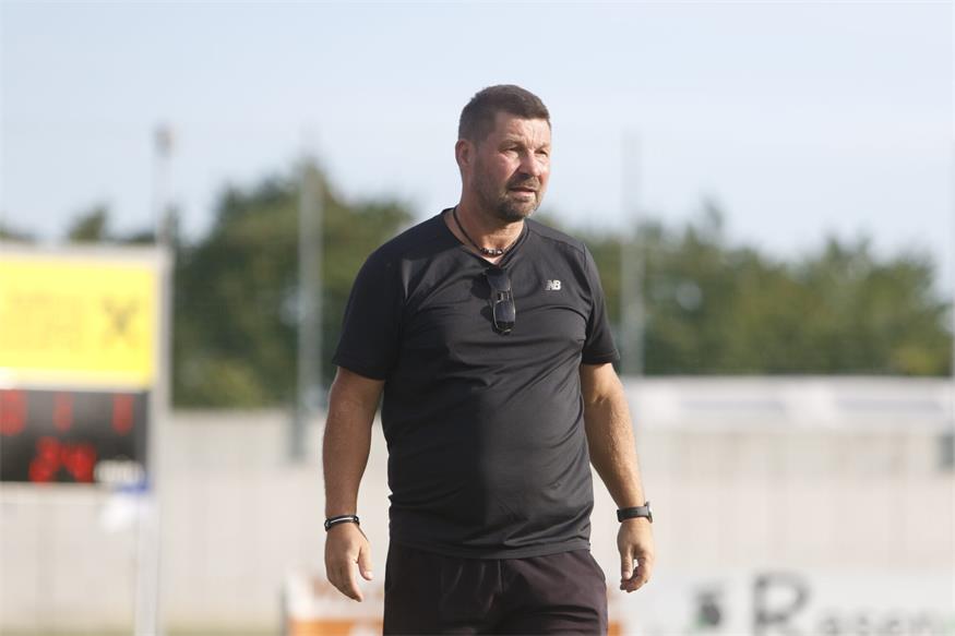 Neufeld zerlegte die Steinbrunner komplett