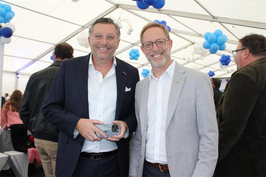 Ein Unternehmen und eine (große) Familie: 40 Jahre BECOM