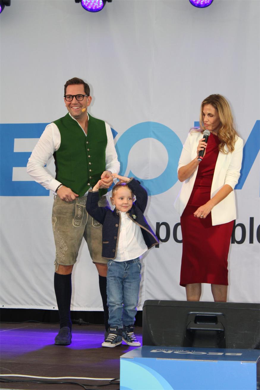 Ein Unternehmen und eine (große) Familie: 40 Jahre BECOM