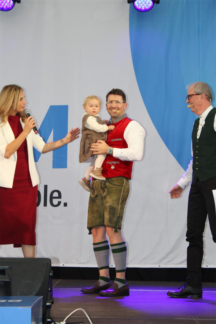 Ein Unternehmen und eine (große) Familie: 40 Jahre BECOM