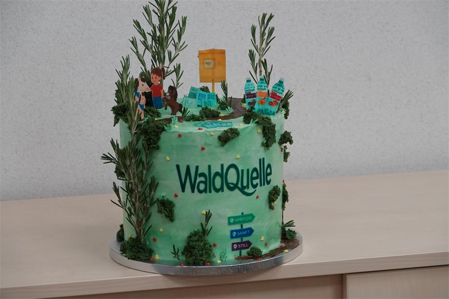 Waldquelle-Torte: Dankeschön an die Förderwerkstätte Oberpullendorf