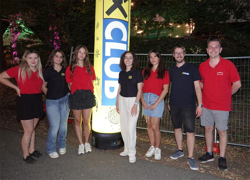 Bässe, Blech und beste Laune: Das Hosnhaara Fest rockte Weppersdorf