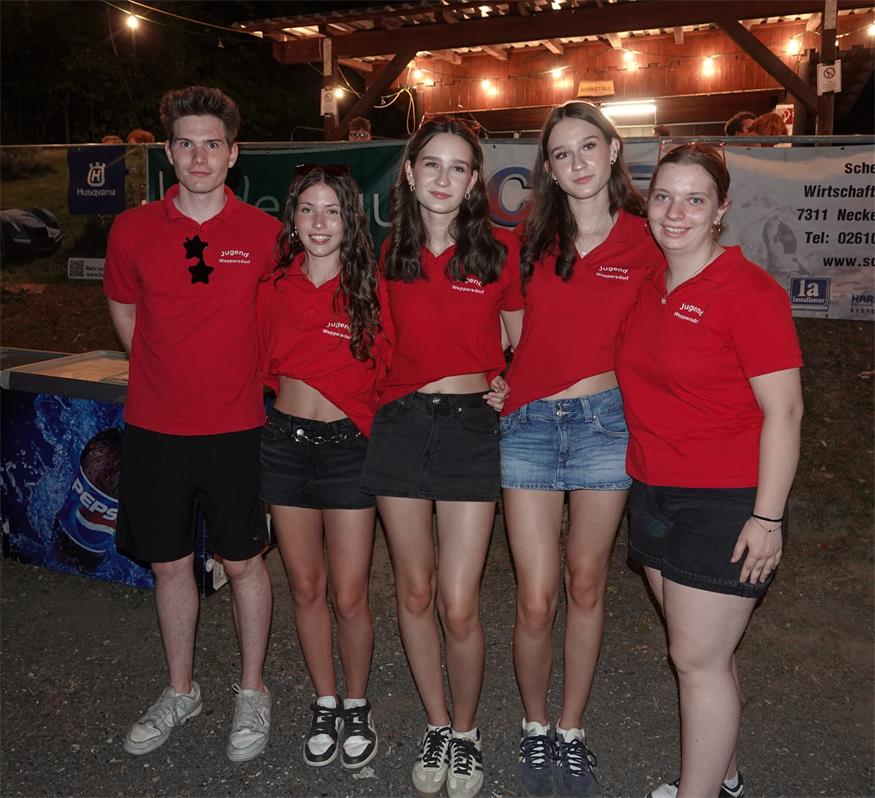 Bässe, Blech und beste Laune: Das Hosnhaara Fest rockte Weppersdorf