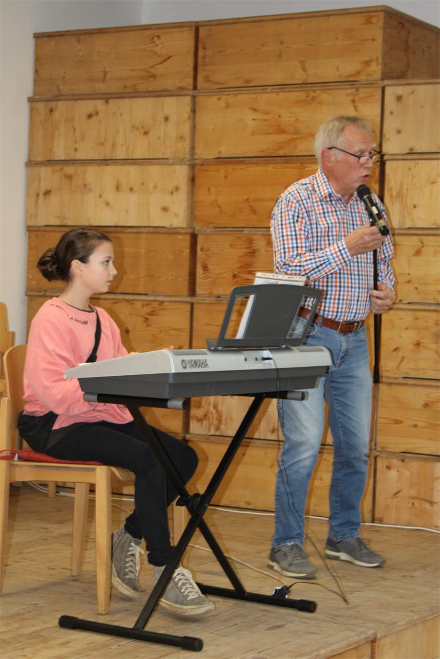 Klangvoller Heuriger mit dem Ramaza Singkreis
