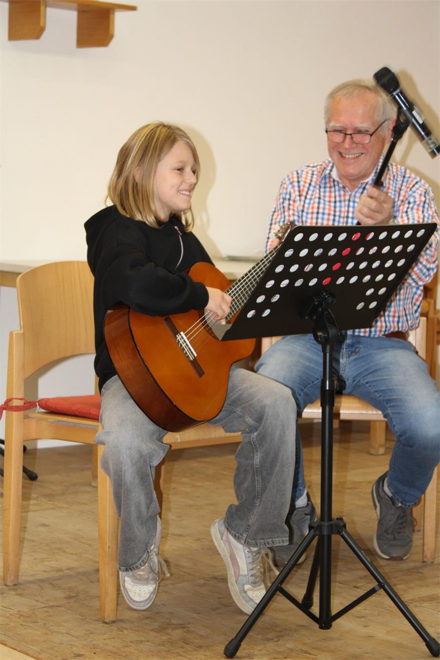 Klangvoller Heuriger mit dem Ramaza Singkreis