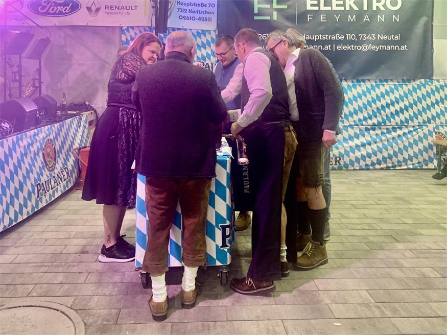 Naturfreunde luden zum Oktoberfest nach Lackenbach