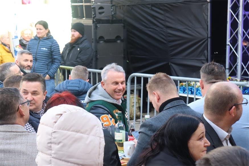 „Gute Jahre nur mit uns“-Tour mit Herbert Kickl hielt in Neudörfl