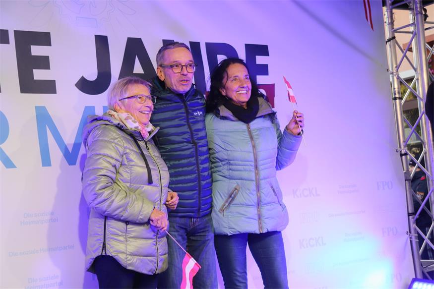 „Gute Jahre nur mit uns“-Tour mit Herbert Kickl hielt in Neudörfl