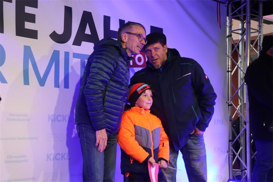 „Gute Jahre nur mit uns“-Tour mit Herbert Kickl hielt in Neudörfl