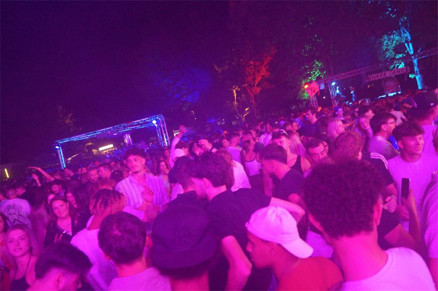 SLESS Beachparty bot Partystimmung pur