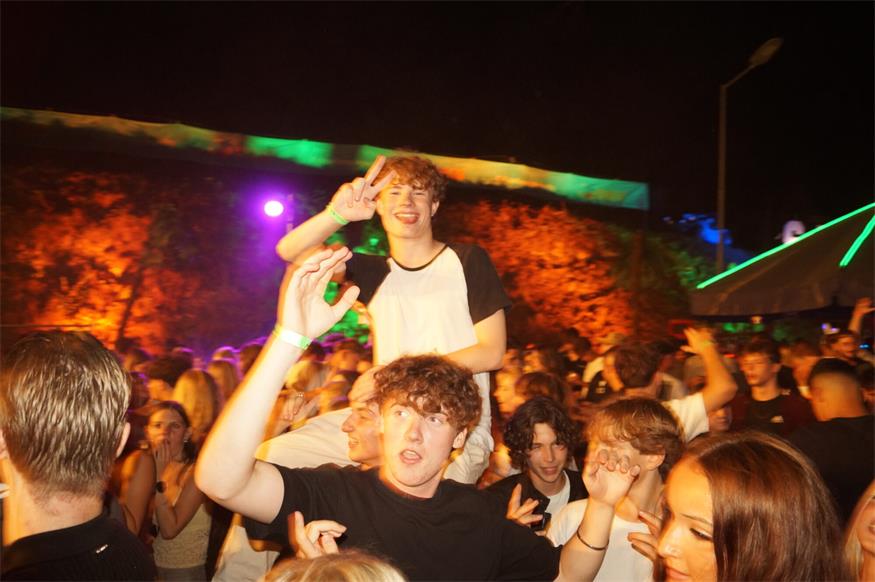 SLESS Beachparty bot Partystimmung pur