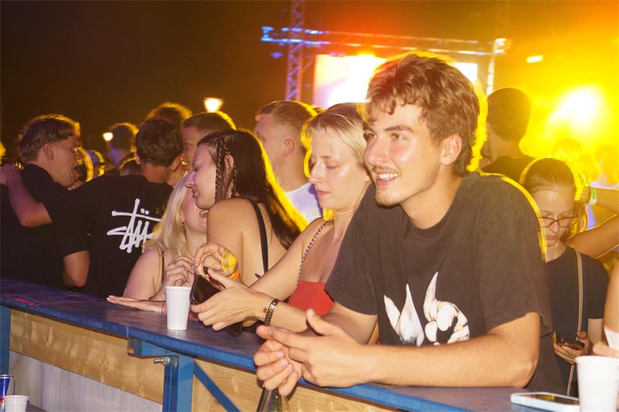SLESS Beachparty bot Partystimmung pur