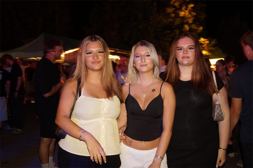SLESS Beachparty bot Partystimmung pur