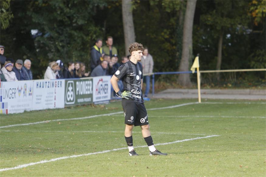 Halbturn rang Pama im Derby mit 2:0 nieder