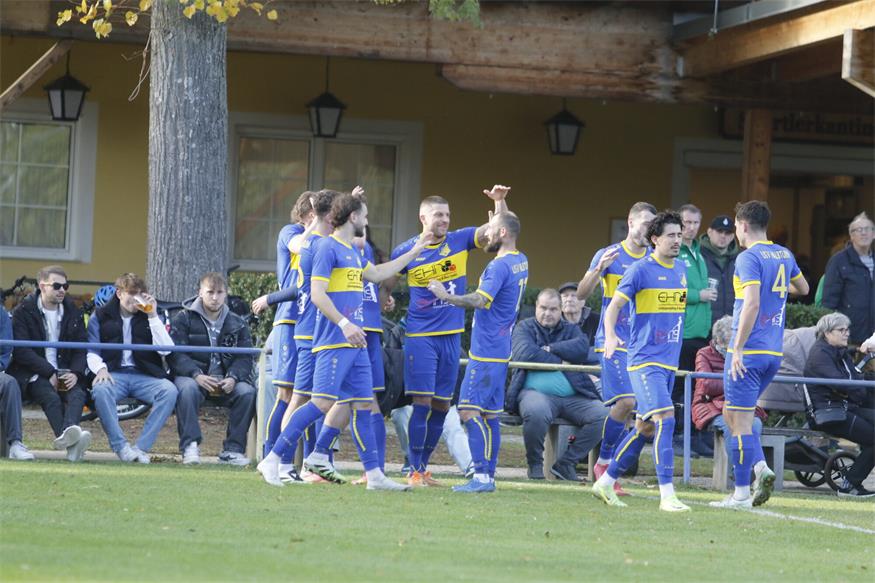 Halbturn rang Pama im Derby mit 2:0 nieder