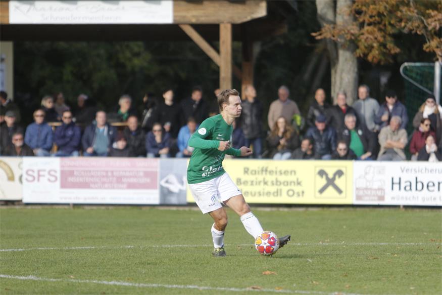 Halbturn rang Pama im Derby mit 2:0 nieder