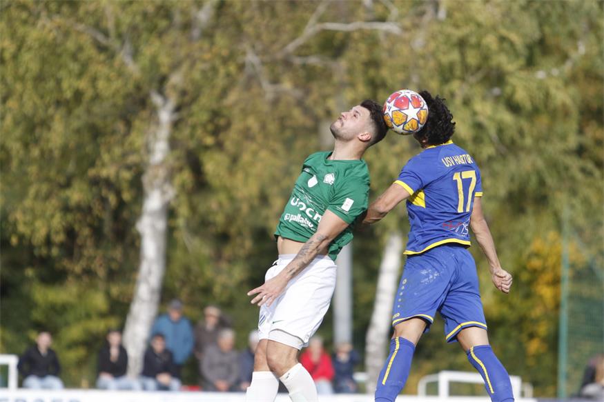 Halbturn rang Pama im Derby mit 2:0 nieder