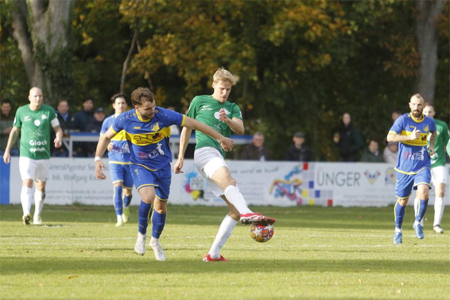 Halbturn rang Pama im Derby mit 2:0 nieder