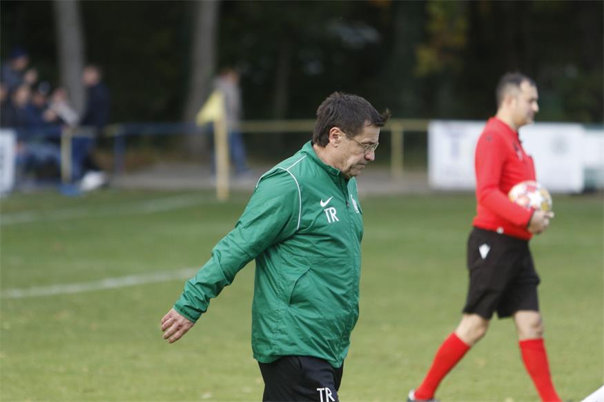 Halbturn rang Pama im Derby mit 2:0 nieder
