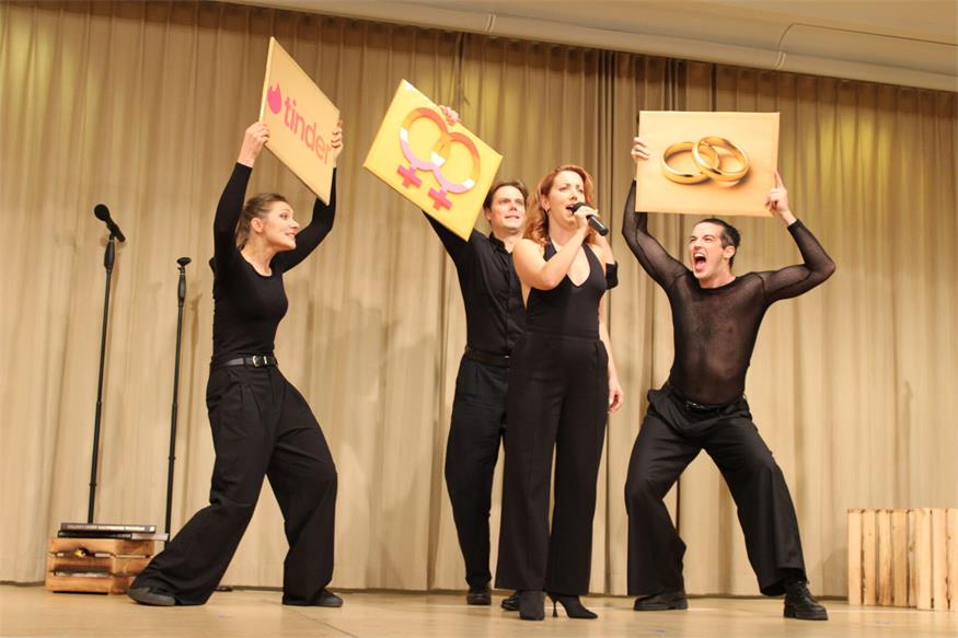 Standing Ovations für „gscheit gspüte“ Uraufführung in Oberpullendorf