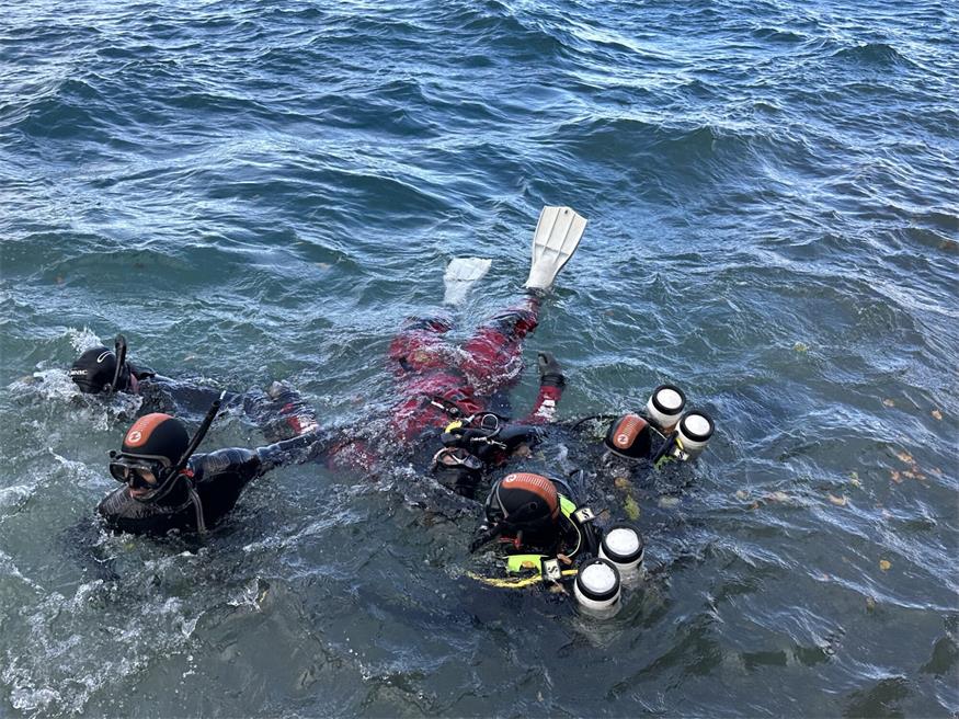 Feuerwehr: Taucher aus Bezirk übten im Attersee
