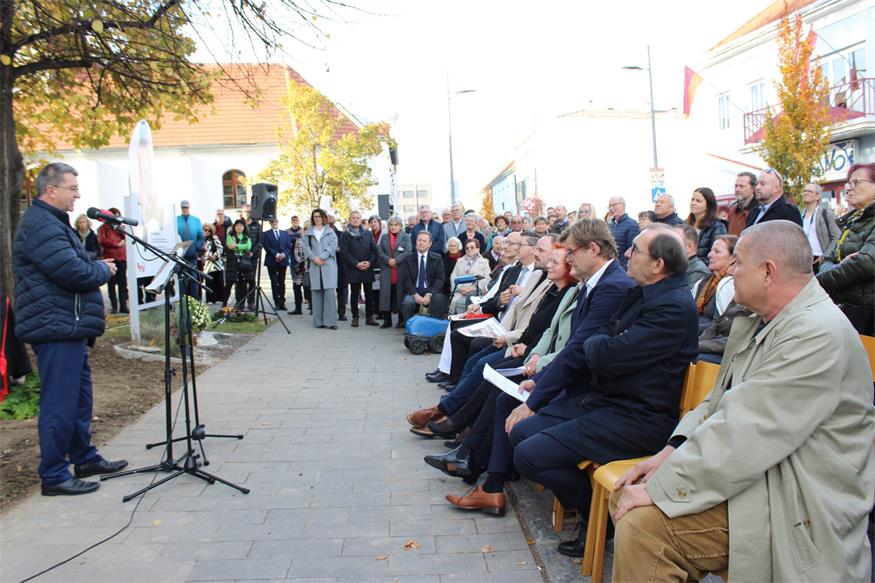 Europa-Premiere in Oberpullendorf: Erstes Denkmal für Roma-Retter