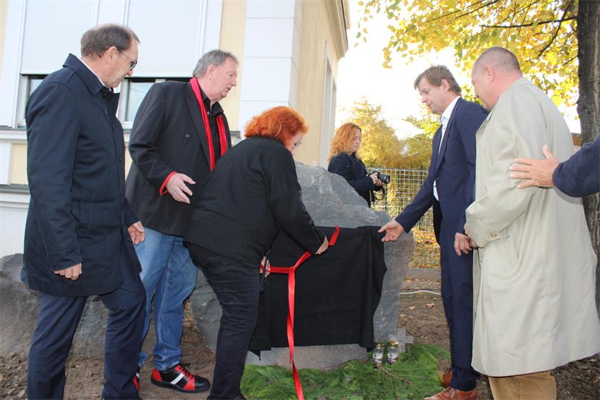 Europa-Premiere in Oberpullendorf: Erstes Denkmal für Roma-Retter