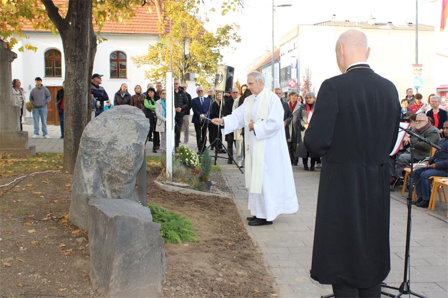Europa-Premiere in Oberpullendorf: Erstes Denkmal für Roma-Retter
