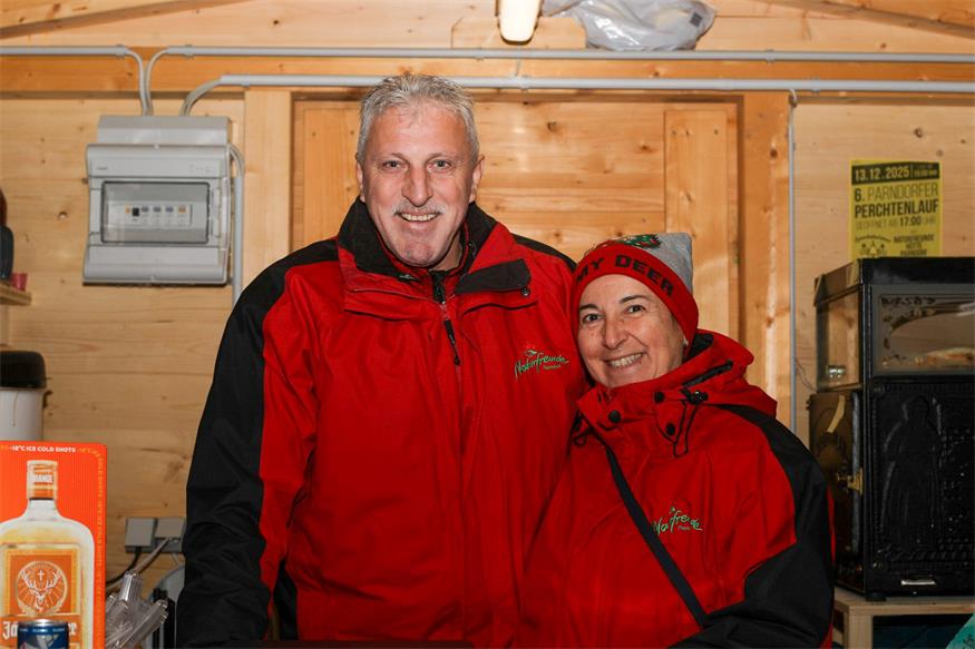 Adventdorf Parndorf startet mit Musik, Lichterglanz und erstem Schnee