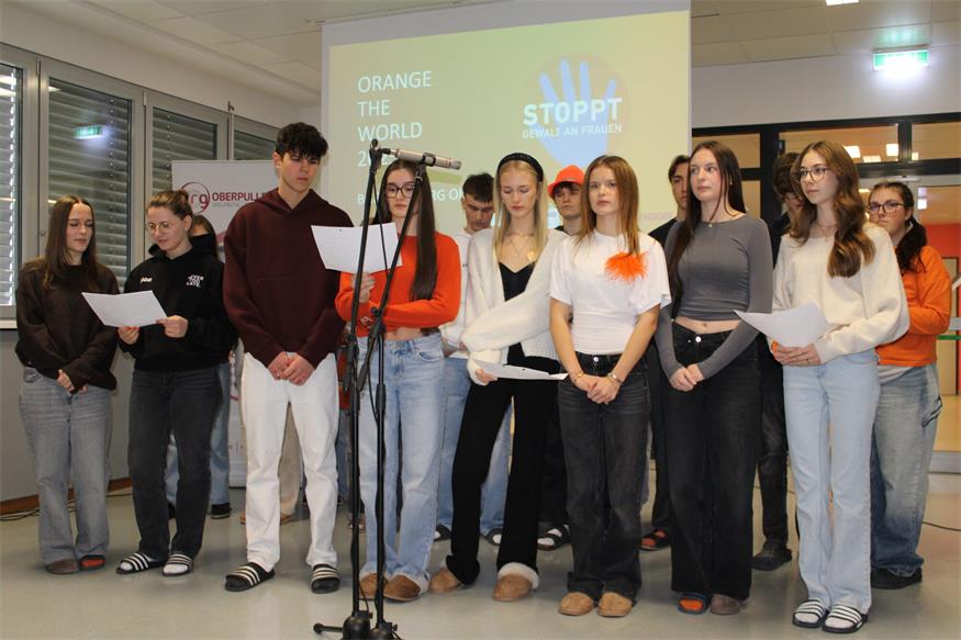 Gymnasium Oberpullendorf sieht Orange: „Nur ein Ja ist ein Ja“