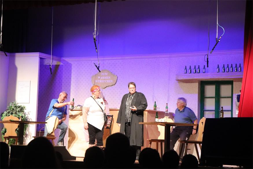 Theater in Neudörfl: Premiere strapazierte gehörig die Lachmuskeln