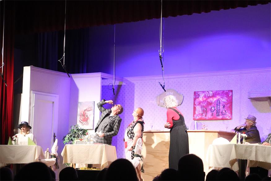 Theater in Neudörfl: Premiere strapazierte gehörig die Lachmuskeln